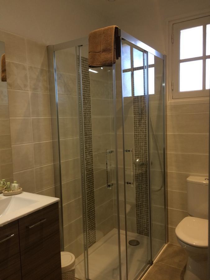 La Maison Blanche Bed & Breakfast Saint Aygulf Bagian luar foto