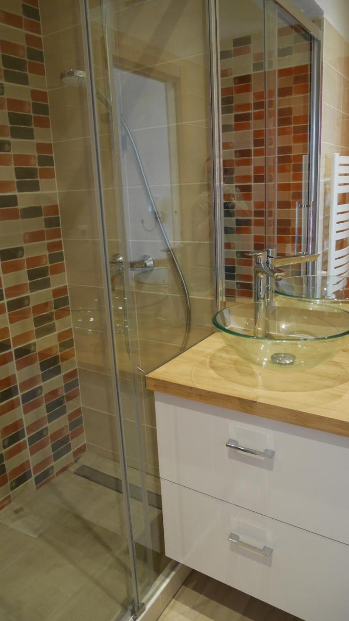 La Maison Blanche Bed & Breakfast Saint Aygulf Bagian luar foto